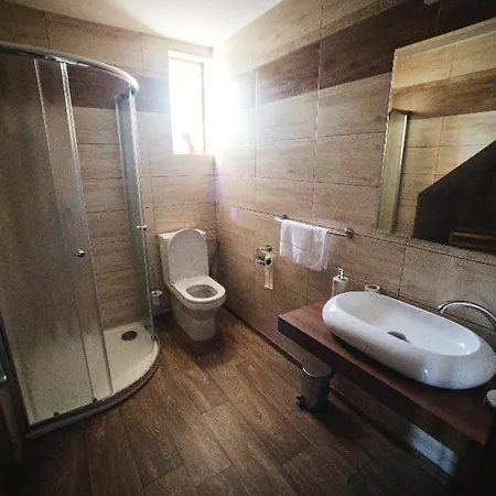 Restaurace Cp.2 ゲストハウス Slapy