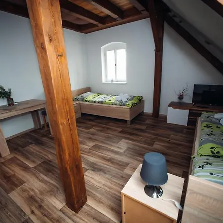 ゲストハウス Restaurace Cp.2